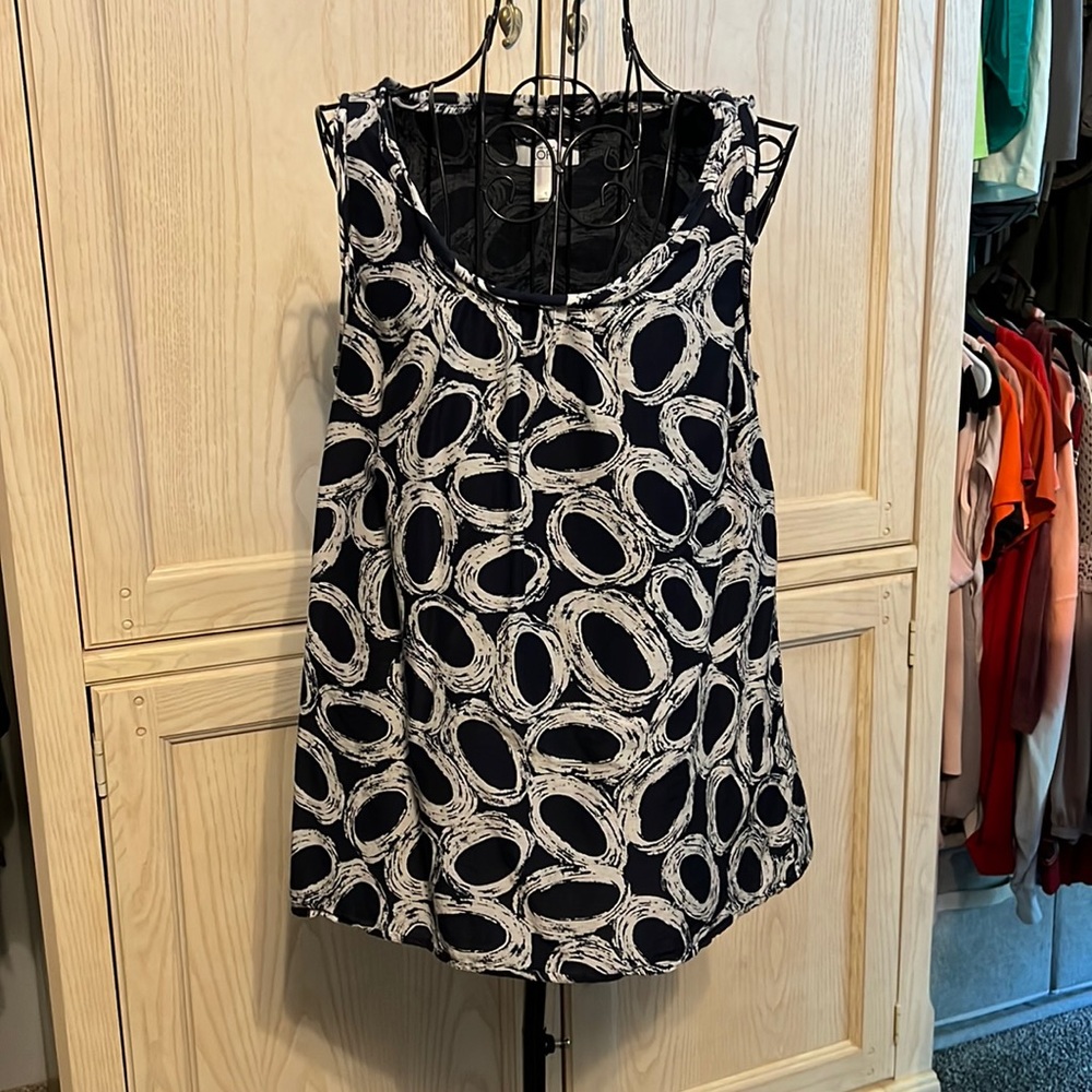 Ann Taylor navy and white top